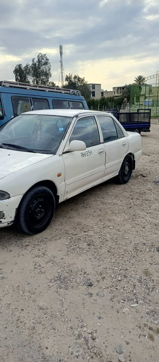 سلام عليكم  عندي براتون  البيع الفين 204. محرك   كير. كله جديد  سياره. بسمي تحويل  ثاني . سياره حلوه.  السعر 45.  الرقم   *********** كورك  وبي وتساب
