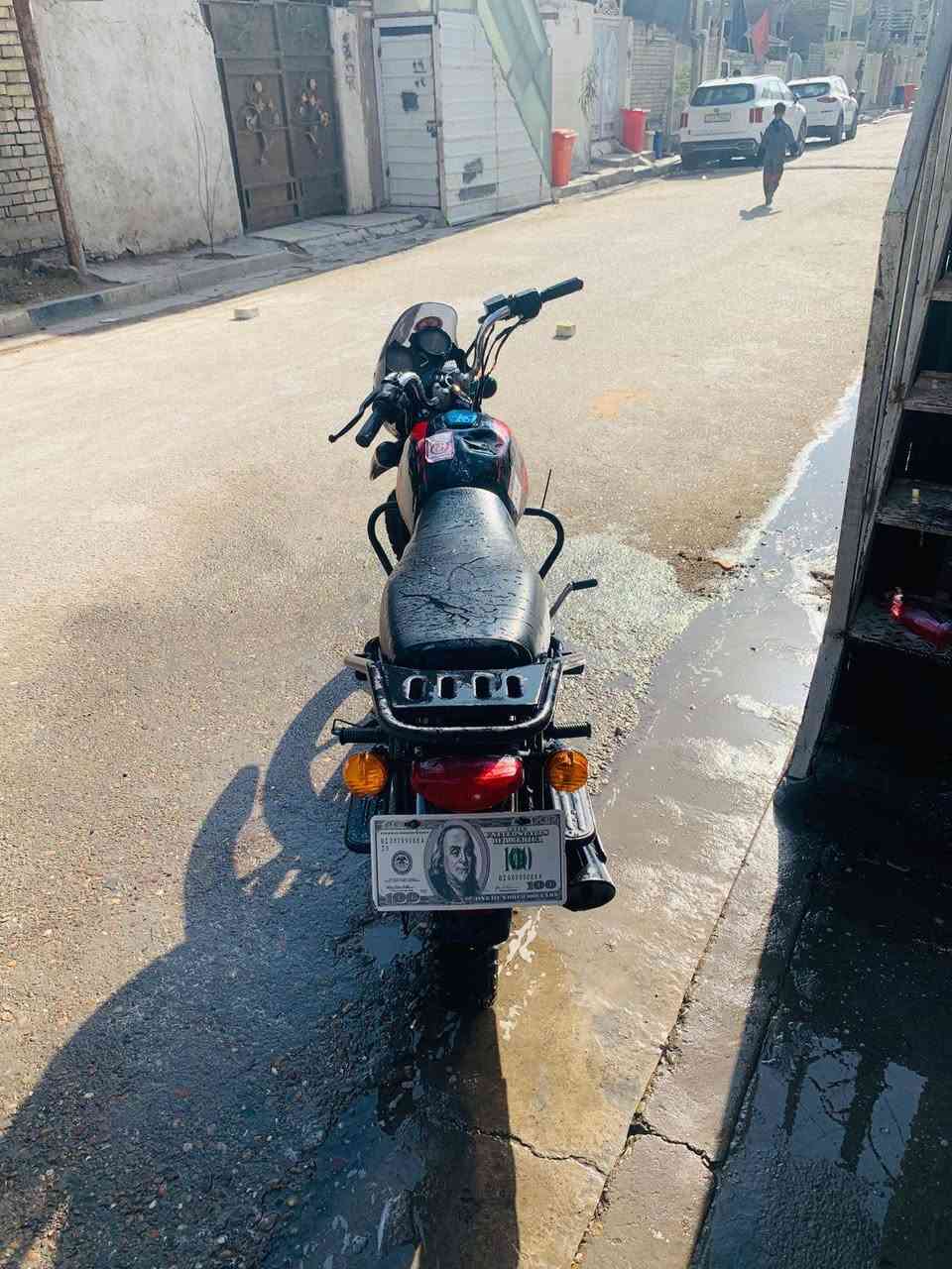 دراجة بوكسر مديل 22 نازله 23 مكينه تخبل لا تبخير لا تنقيص كهربايات كله شغاله  مانقصه شي وراقه كاملة مكاني بلديات    ***********
