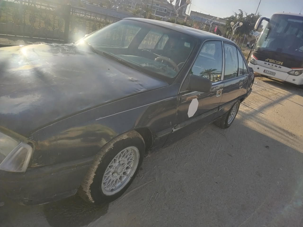 السلام عليكم اوبل لبيع مكينه وكير فيفيتي مال راس الثور خير من الله باتري جديد تخم تاير لايتات اشاير  شغاله غرفتها زينه مكاني النجف السعر(18) وبيها مجال الشراي يتصل ***********
