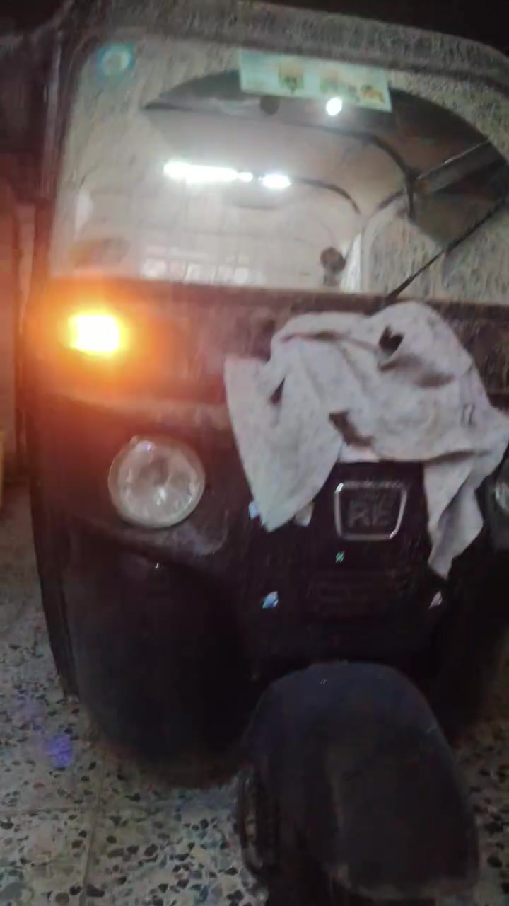 العبده موديل 22 رقم وسنويه انكليزي بسمي تكتك سابقآ جانت كفاله هسه نضربت عندي بس صفحه ومعمره تكتك تجيني ما بيه اي نقص وتراي بل جيس سعره ٨ ونص وبيه مجال بلي يعجبك لان مستعجل عل بيعته مكاني الأمين للاستفسار ***********
