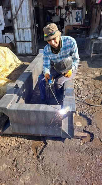 شواصي معمل العنبكي إنتاج الشواصي لكافة انواع المكائن سكانيا١١٣ دي اس افيكو بومه مان كمنز فولفو دايو٨ دايو٦ سكانيا٤٤ سكانيا٤٣ شتاير عنوان المعمل شيخ عمر شارع الثالث مقابل معمل الخياطه العسكري سيف العنبكي *********** ***********
