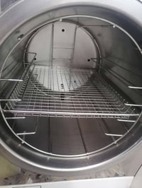 للبيع اوتوكليف كلاس بي ديجتل مستعمل 07777476694