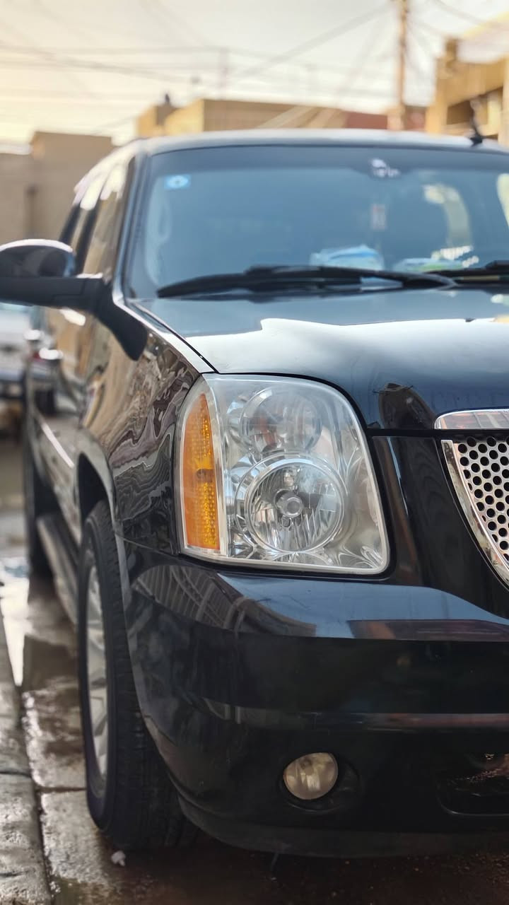 السلام عليكم جمسي يوكن خليجي 2007 مكفوله من الصبغ والتبديل كير محرك مكفول
السياره مال بيت ماشيه 130الف 

محرك 8 5300 
منضومه غاز 
شاشه كامره
حساسات
كشنات جلد+الكشنات تدفئه
كشنات vib
كشنات كهرباء 
منظوظه زنون
تشغيل عن بعد
فتحه
صندوق كهرباء
تخم تاير حداديه كهربائيات كلها جاهزه السياره مناقصها شي 
رقم الهاتف ***********
السعر 205 بيه مجال
