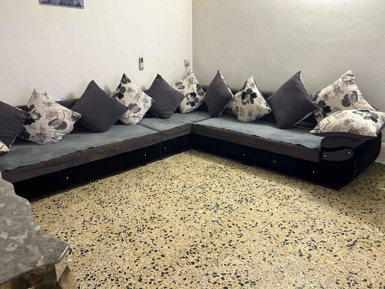 ديوان للبيع


**إذا كنت صاحب هذا الإعلان وتريد حذفه لأي سبب، رجاءا أرسل رسالة إلى الدعم الفني**