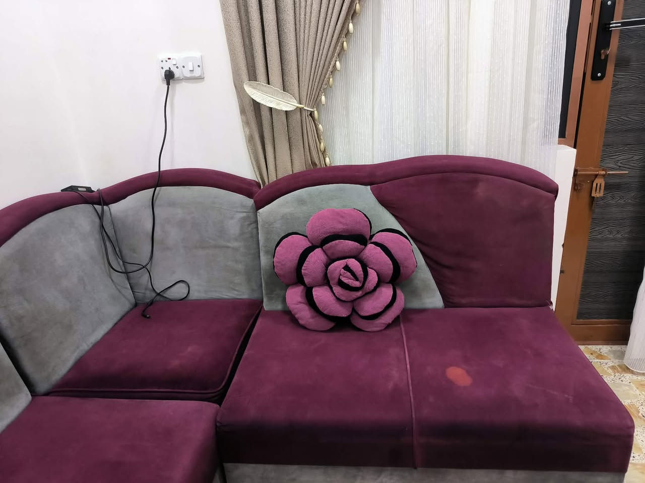 تخم 13مقعد 💺 بحاله ممتازه مرتب حلو،،، بي شويه لكعه وحرقه صغيره عراقي تفصال للبيع الاستفسار خاص المكان بغداد الحريه 

📏 
#للبيع_بالعراق
#عروض_بغداد
#بيع_وشراء_عراق


**إذا كنت صاحب هذا الإعلان وتريد حذفه لأي سبب، رجاءا أرسل رسالة إلى الدعم الفني**