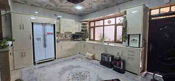 كاونتر الامنيوم مستخدم كلش نضيف اخو الجديدقياس  7متر كله مرمر طبيعي   تفصال احطاطه من الطراز الاول بعقوبه تقاطع القدس للاستفسار ***********.
