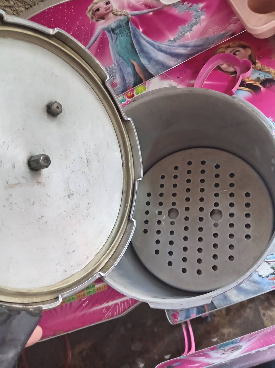 أغراض للبيع

رحلة مدرسيه ب ١٠ آلاف
جدر ضغط ب٨ آلاف
مضخة رش ب١٠ آلاف
جهاز رش الطلاء كهربائي ب٢٠ الف

المكان /بغداد الطوبجي
***********

