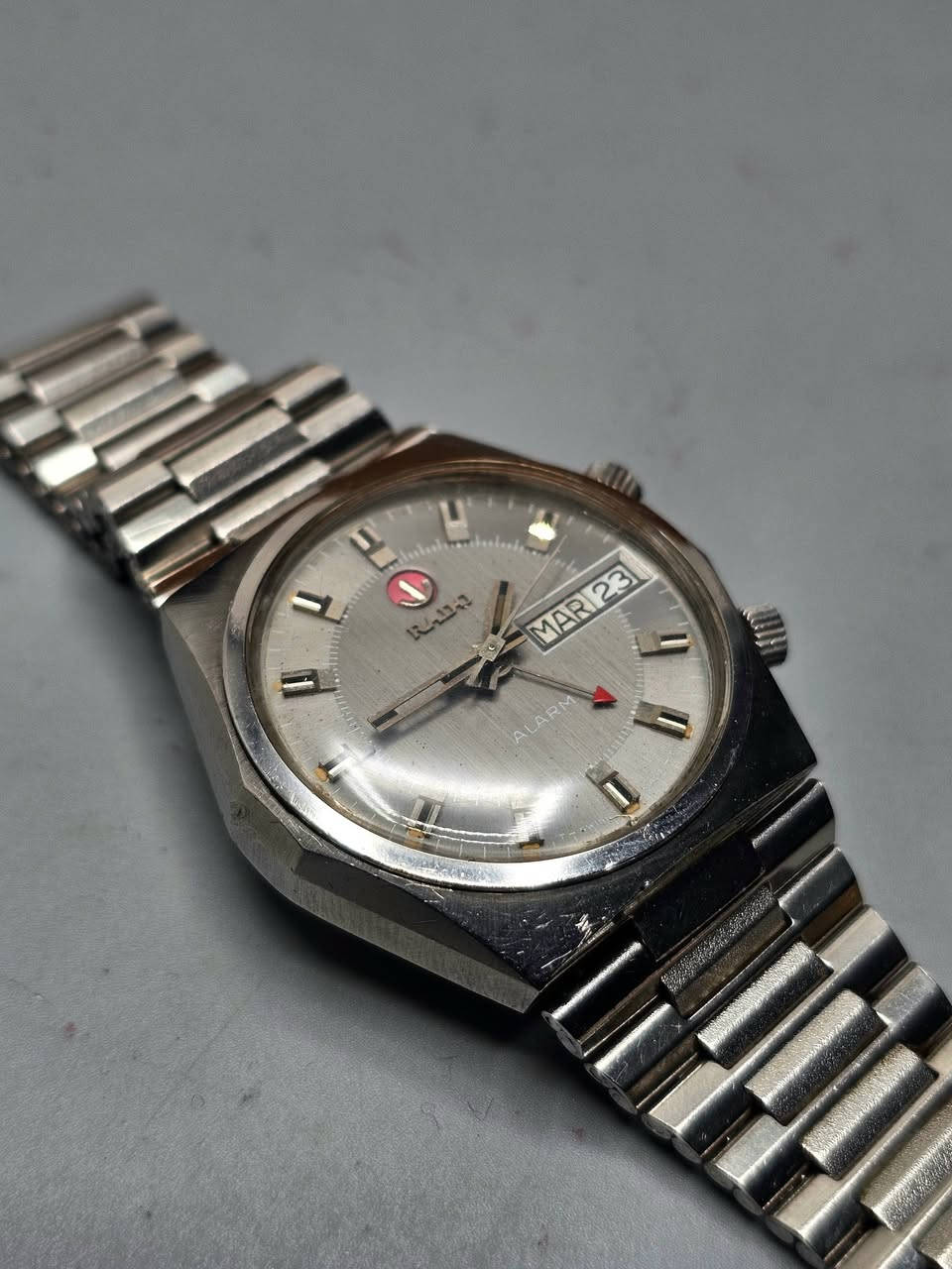 رادو جرس نوادر النوادر 
قطر 38 
اوتوماتيك 
متوفر✅


**إذا كنت صاحب هذا الإعلان وتريد حذفه لأي سبب، رجاءا أرسل رسالة إلى الدعم الفني**