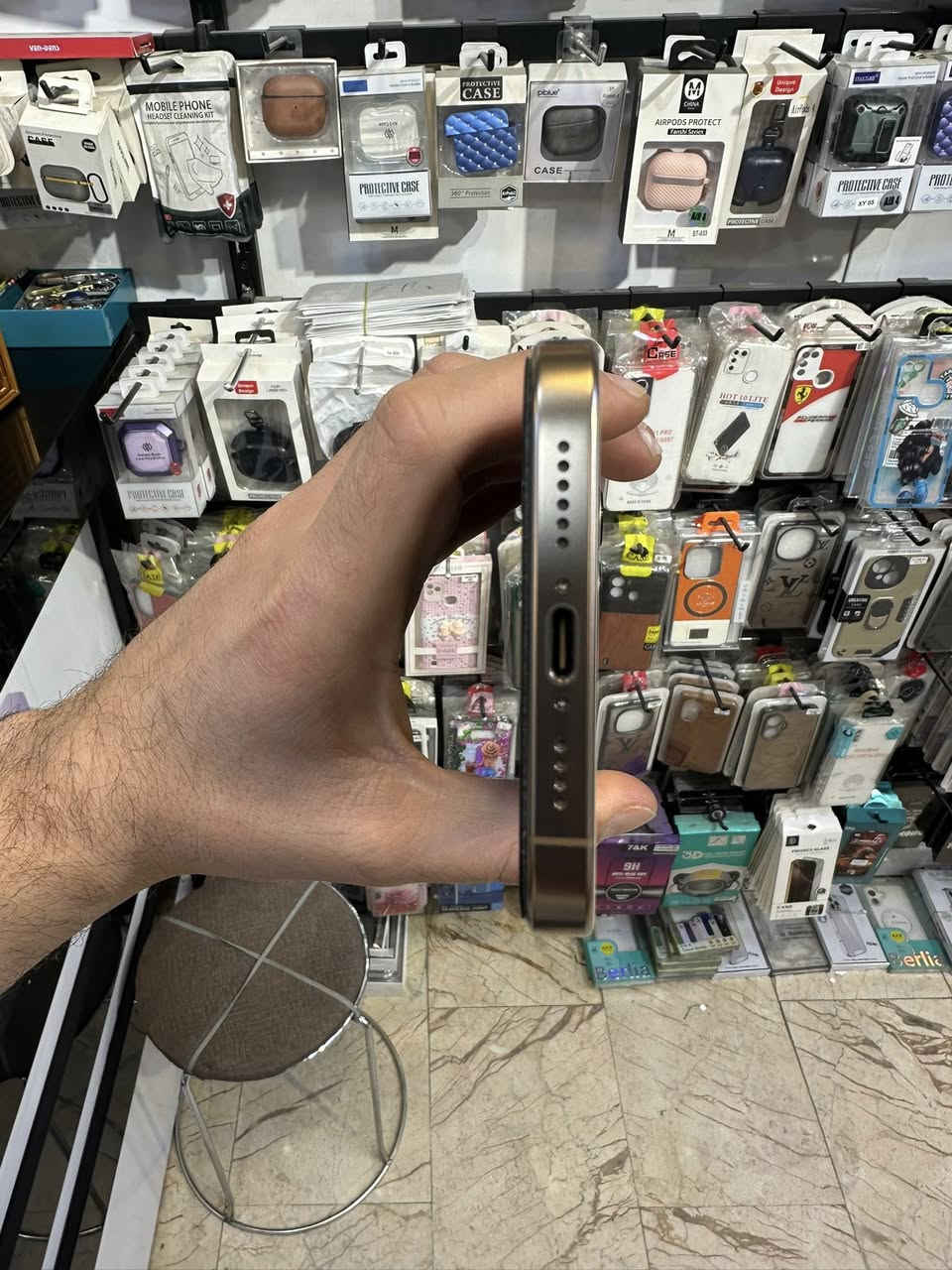 السلام عليكم
Iphone 16 pro max 256GB
نظافة ‎%‎
بطارية 100 مشحون 50 مرة
عربي شرق أوسط ضمان ماستر
مكفول من التصليح ومن أي خلل
باكيت وكيبل أصلي
السعر مليون و325 قفل
مكاني بغداد العامرية
***********
لا يوجد توصيل
