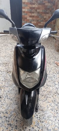 دراجة سكنس 140 للبيع مكاني حي السفير  دراجة نظيفه تشغل سلف هندر وكهربا...