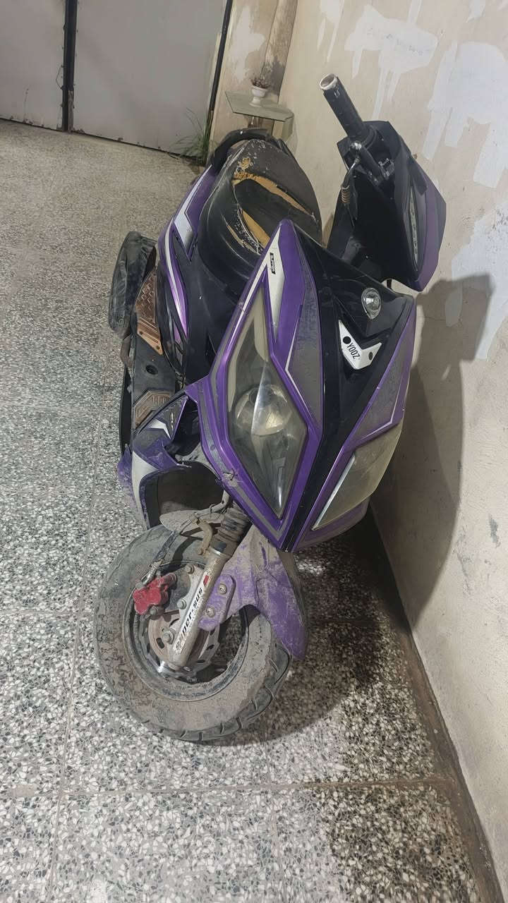 سلام عليكم دراجه معدل وشلعه فول دراجه90 بل ميه كهربائياتها تشتغل سعرها 150 وبيها مجال بسيط الدراجه عوزها ترتيبات بسيطه رقم ***********المكان الشاوي
