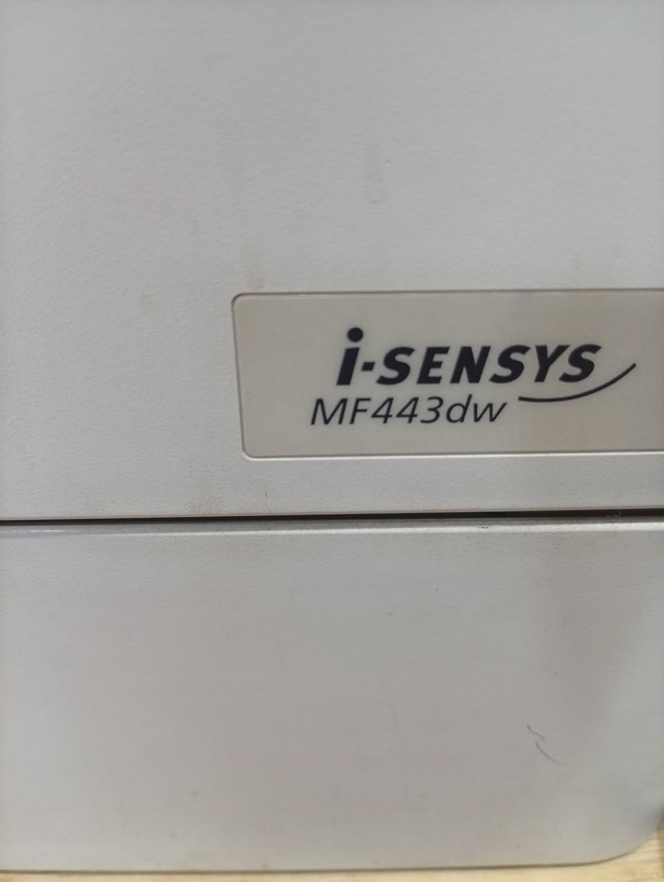 طابعة كانون 
٤٤٣ للبيع
 نظيفة وشغاله بصورة جيدة
السعر ٣٥٠ 
للتواصل ***********
