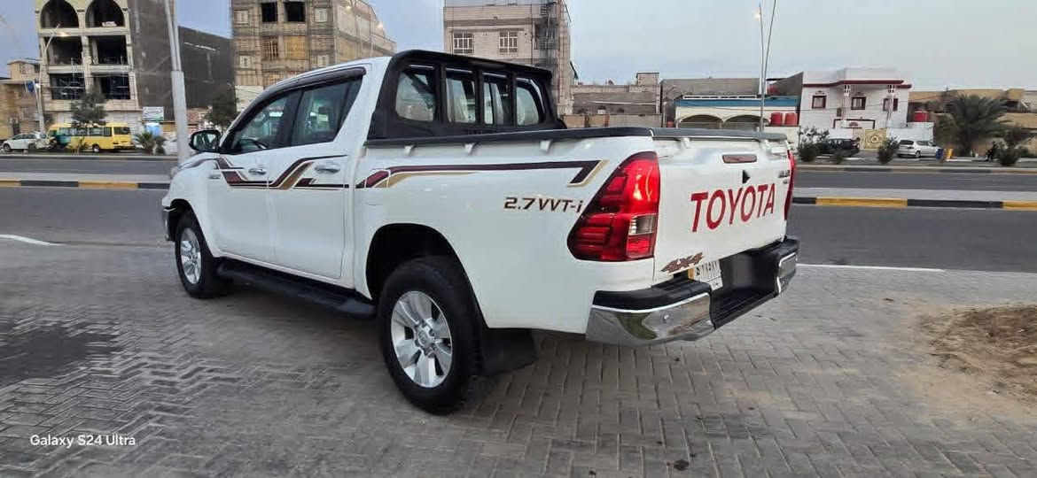 تويوتا هايلوكس فورويل 2019 
اوتماتيك رقم بغداد انكليزي بسمي تحويل 
ثاني يوم ساز اصل فول مواصفات 
مكفوله من الضربه والصبغ وتبديل المكان بصره
الشراي يتصل ويدلل محرك كير اكسل مكفولات
 شرط وضع شركة ماشيه 67 الف
سعر 278   وبيه مجال
الرقم الهاتف ***********
***********
امانه السياره برغي مامفتوح بيها
