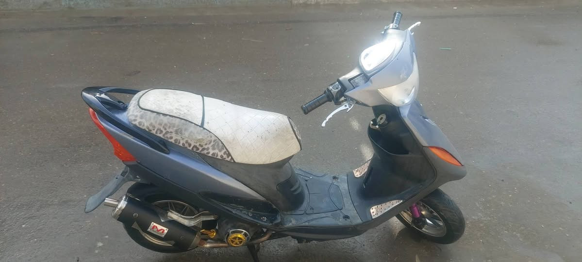 ماكس عدله 120
مكينة ٤٩ بلاد خير من الله شلعه ومعدل 
دراجه مزوده خارجي 
بيها كلجات رياضي
دمام بلجنطه
وياله مشيف 
صدر رياضي 
دبل خلفي رياضي 
صالنصه رياضي 
كشن مال اربعه 
ستان صفح قزم 
قطره 
قبق فلاوين 
يدات بريك 
بك لايت اشاير اربعه 
لايت زنون 
دراجه نكره بكل وقت 
كهربئيات كلها شغاله
دوسات
السعر ٦٠٠ وبيها مجال 
العنوان بغداد حي النصر 
‎0773 144 6940
