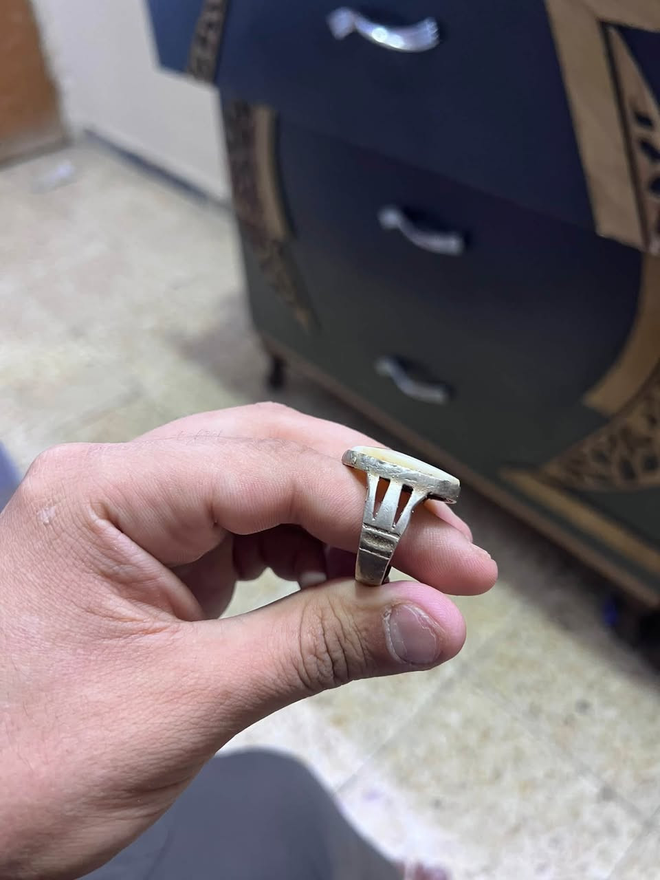 محبس فضة عقيق أبيض للبيع
السعر مناسب،


**إذا كنت صاحب هذا الإعلان وتريد حذفه لأي سبب، رجاءا أرسل رسالة إلى الدعم الفني**