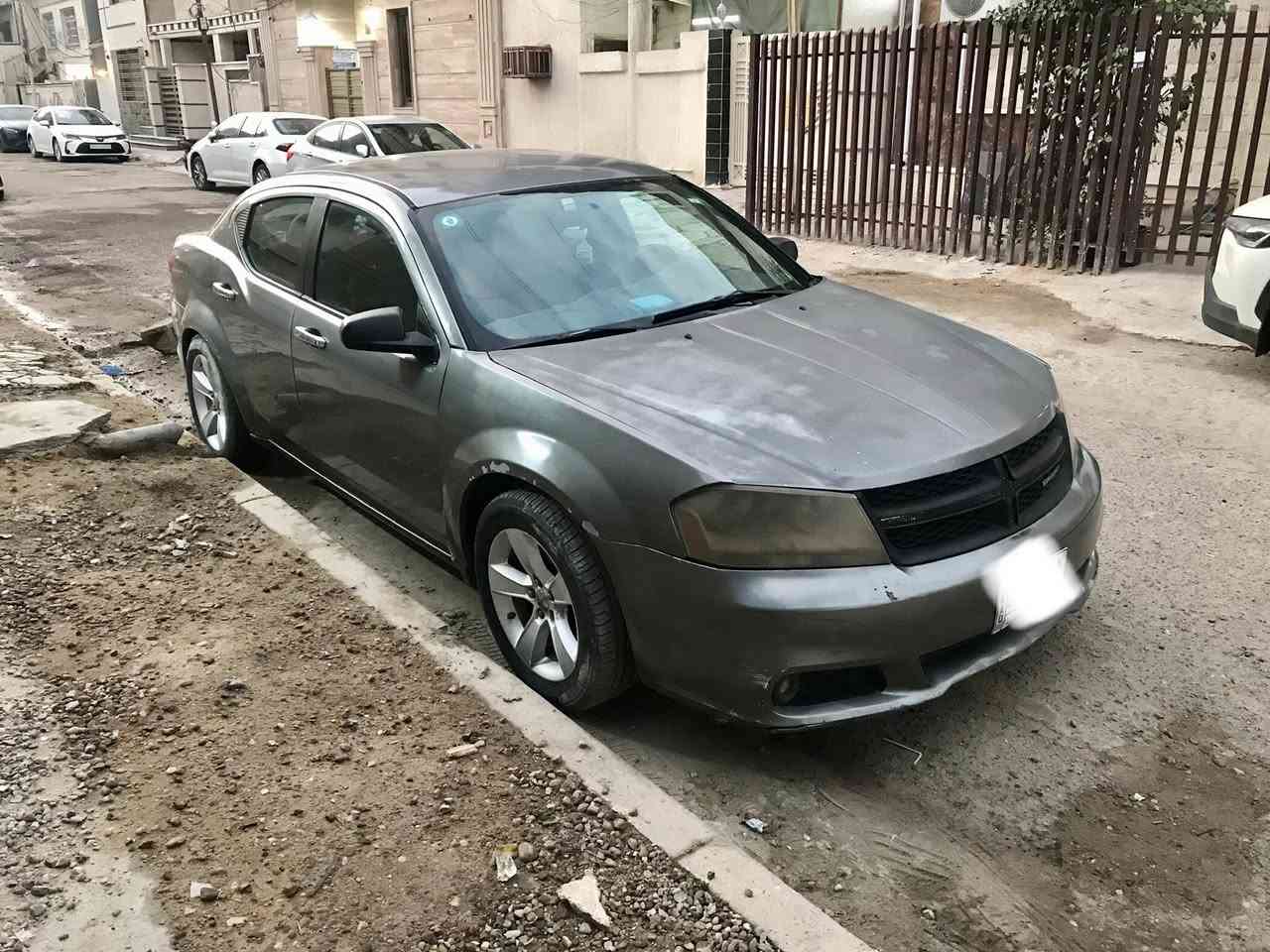 السلام عليكم
دوج افنجر 2012 
المحرك والكير مكفولات 
ما بيها نقص فقط التبريد
السعر 70 ورقة 
للتواصل ***********
