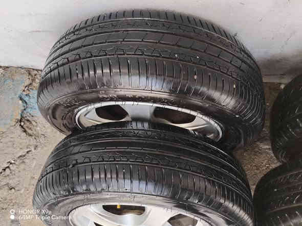 للبيع ويل كب مع تايرات  حجم 15 النتره افانتي  انضيف حيل السعر350وبهم مجال
***********
***********
مكاني ايسر
