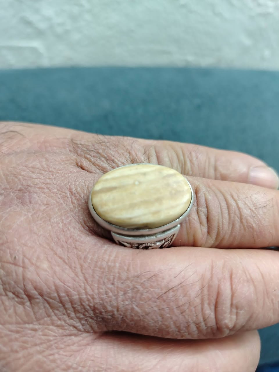 عطف قديمه صياغة يدويه ثقيلة سليماني هندي صياغة يدويه قياساتهن 25/24 للبيع عنوان بغداد


**إذا كنت صاحب هذا الإعلان وتريد حذفه لأي سبب، رجاءا أرسل رسالة إلى الدعم الفني**