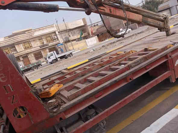 كرين كسر ثلاث اسلايتات هيدوليك والرابع يدوي بافنكر موديل6001. لا كسر ولا فطر بي نضوح كونترول فقط السعر ١٨ ورقه وبيه مجال ***********
