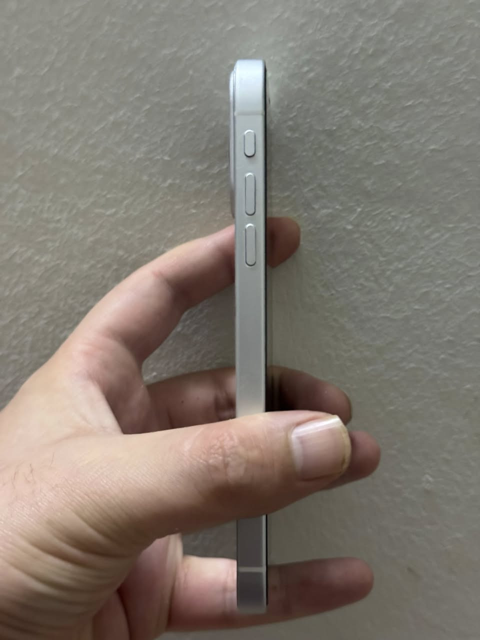 ايفون xr محور 17 تحوير درجة اوله ذاكرة ٦٤ جهاز كله بلاد فقط بطاريه مبدل اصلي فيس إيدي شغال جهاز نضيف فقط بيع بدون مراوس سعر ١٦٥ قفل ***********
