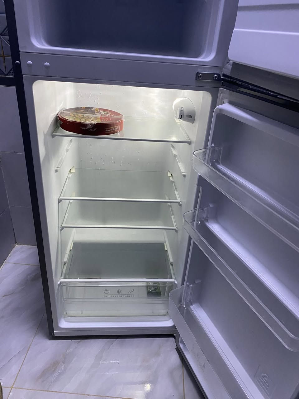 ثلاجةنضيفة100% سعرها 200وبيها مجال


**إذا كنت صاحب هذا الإعلان وتريد حذفه لأي سبب، رجاءا أرسل رسالة إلى الدعم الفني**