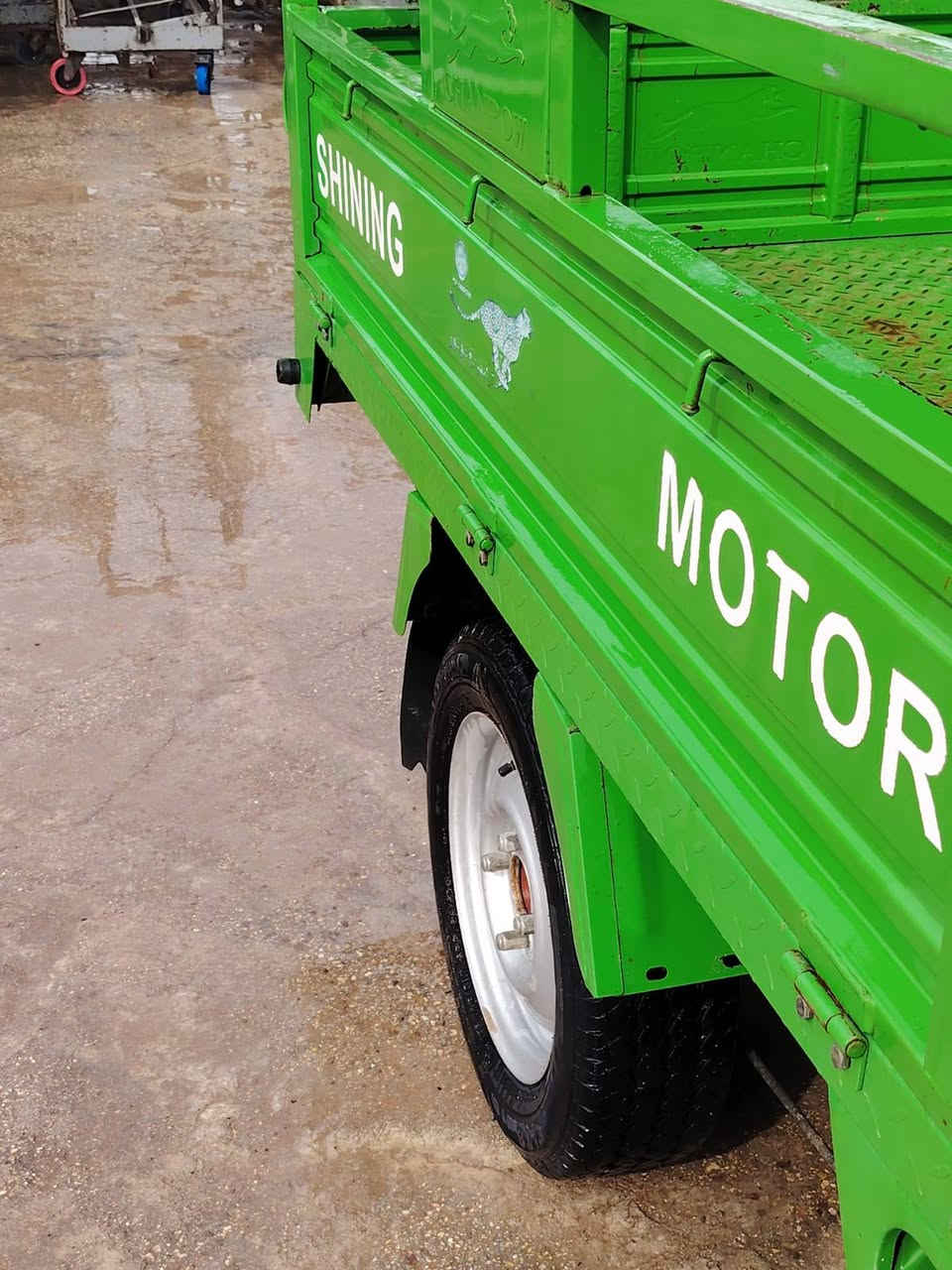 سلام عليكم ستوته لبيع مديل 2022 اوراق اصولي وصل بسمي اوراقه مكتب حسين كفاله عامه شراي هاذه رقمي***********
