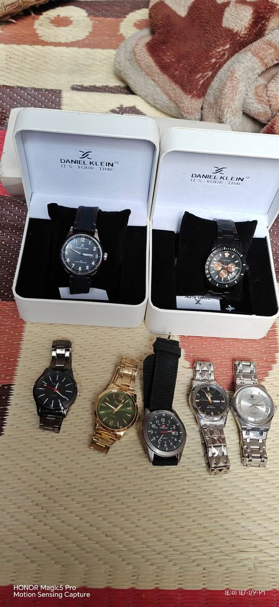 السلام عليكم ورحمة الله وبركاتة
ساعات مشكل للبيع
ماركة دانيال كلين اصلي شرط
علبة الأصلية كاملة 
ضد الماء طلاء ثابت
السعر/50 الف والشراي يدلل

ساعة ماركة سويسري اصلي
علبة الأصلي كاملة
السعر/50 الف والشراي يدلل

ساعة سويسري اصلي
سير كتان اصلي
السعر/25 الف

ساعة ماركة اوريانت اليابانية
السعر/25 الف

ساعة ماركة TLCARTO
السعر/40 الف
مكاني بغداد البلديات جامع سيد صلاح المكصوصي
***********
