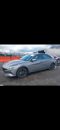 عندي هاي الانترة موديل 2023 ماشية 7  آلاف  سيارة زيرو ولا نقطة صبغ بيه...