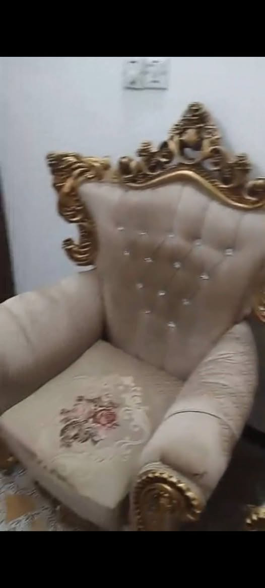 تخم 10 مقاعد  نضيف جدا 2 كراسي ووحدة وسطيه و2 ثلاثيات مع سيت طبلات ثلاثي السعر 300 وبي مجال تفاصيل اكثر خاص


**إذا كنت صاحب هذا الإعلان وتريد حذفه لأي سبب، رجاءا أرسل رسالة إلى الدعم الفني**