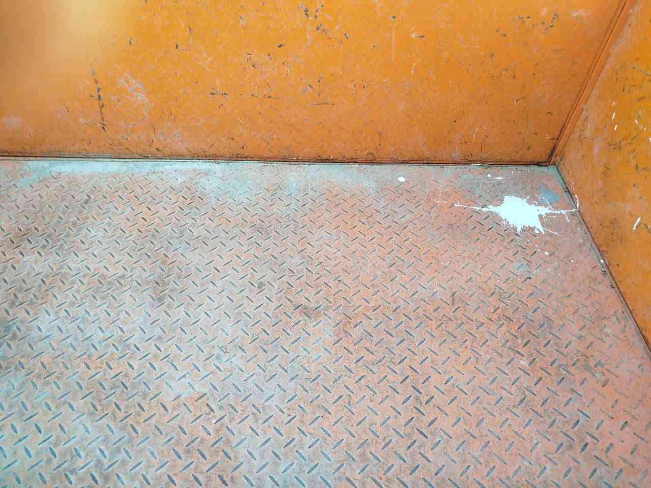 السلام عليكم
ستوته نيفان  معروضة للبيع جديده مامفتوح بية برغي 
مديل 2021 بيه رقم وسنوية بسمي رايده 3.500 ملاين ونص
وبية مجال عنواني الفاو شمالية حي الرسول قرب محل الصادق للاجهزة الكهربائية رقم  الهاتف  ***********
