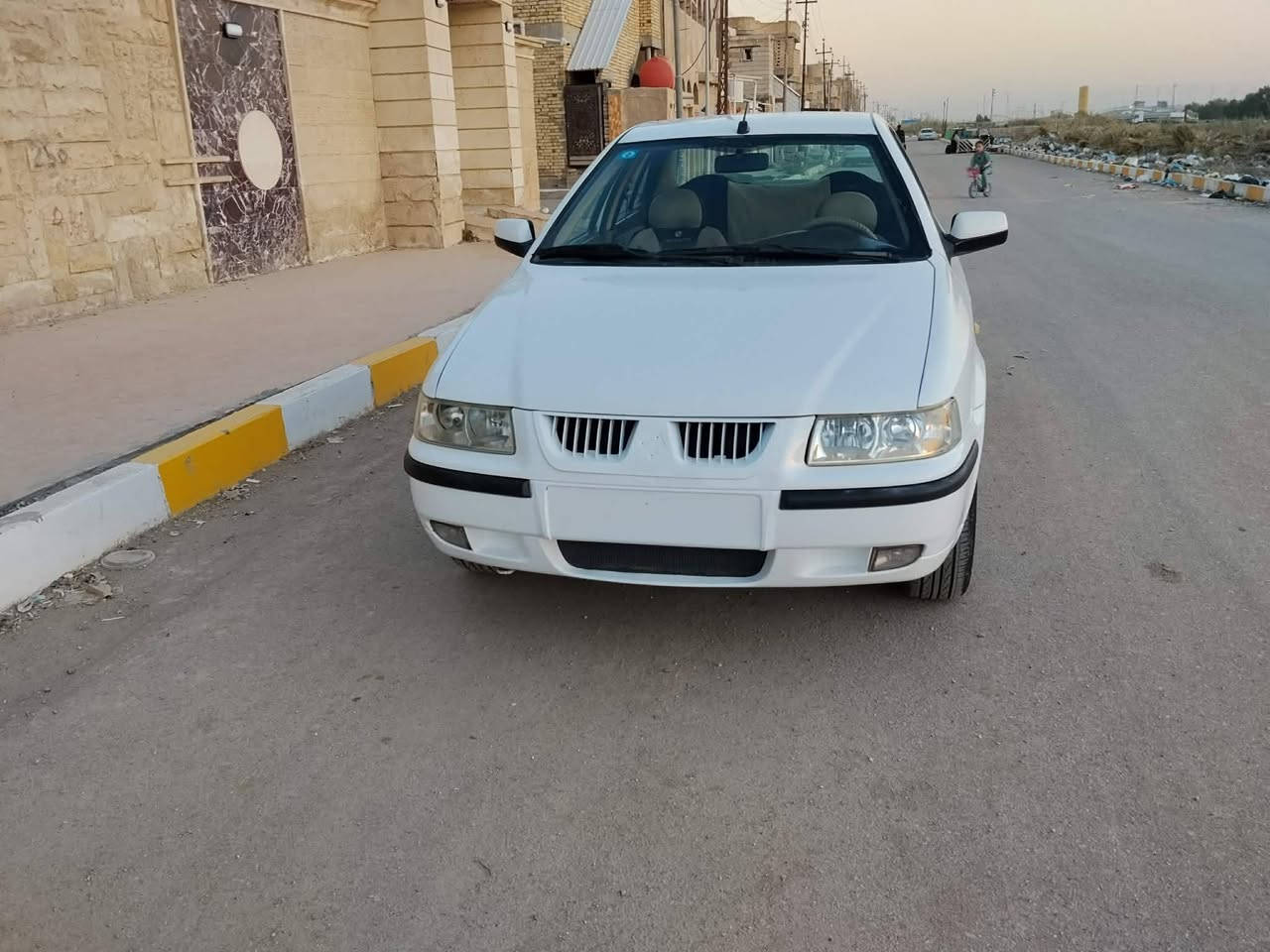 سمند ناطق ٢٠١١
خاليه من الخياس والزنجار كارتون شرط 
ماشيه ١٠٠ 
وينهم الجنايه الي يدور جديد كارتون 
محرك كير كفاله 
غرفتها جديده استخدام قليل 
رقم بغداد دولي سنويه ٢٠٣١ 
جهاز الناطق شغال 
كهربائيات كلها كبس شركه 
سياره جديده جدا 
مكاني قضاء الشطره للإستفسار ***********
***********/***********
