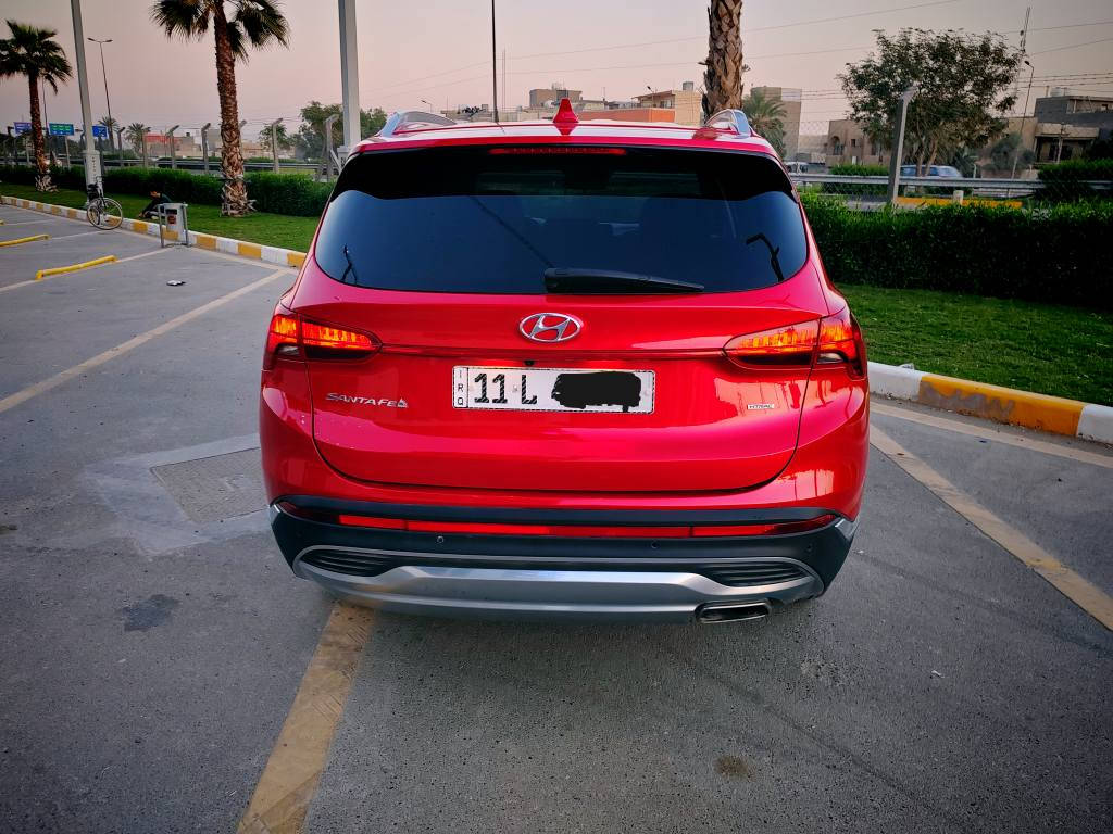 السلام عليكم
 سنتافيا موديل 2023 رقم بغداد باسمي لون ماروني السيارة جديدة جدا بحاله ممتازة مكفوله من كل نقص وارد امريكي ضربتها  بسيطة بدون ايرباك صبغ البنيد وبارد بسيط بالجاملج ممبين ماشية 38 فقط
  مكفوله من الشخوط....  صور الحادث موجودة 
المواصفات 
محرك ٤ سلندر 2500 .... بصمة تشغيل وابواب... رادار امامي.... رادار جانبي.... حساسات.... كامرا.... توقف ذاتي.... شاشة كبيرة... هاندبريك بصمة... تشغيل عن بعد.. وغيرها
للاستفسار
*********** بغداد, العراق
