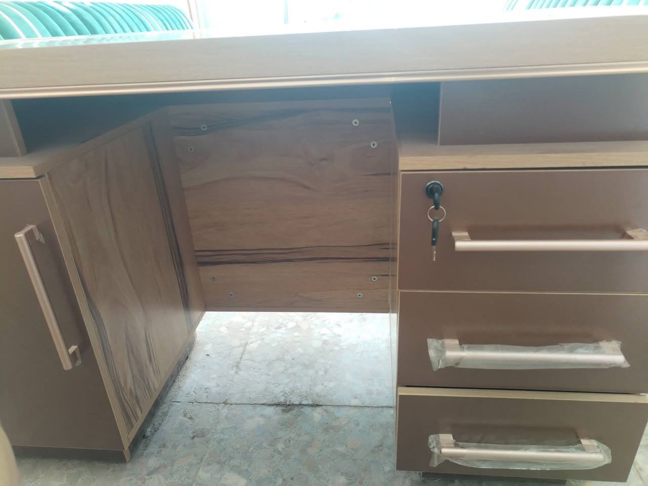 اقراض مكتب للبيع استخدام شهرين ابيع كلهن سوا السعر 475رقم ***********
