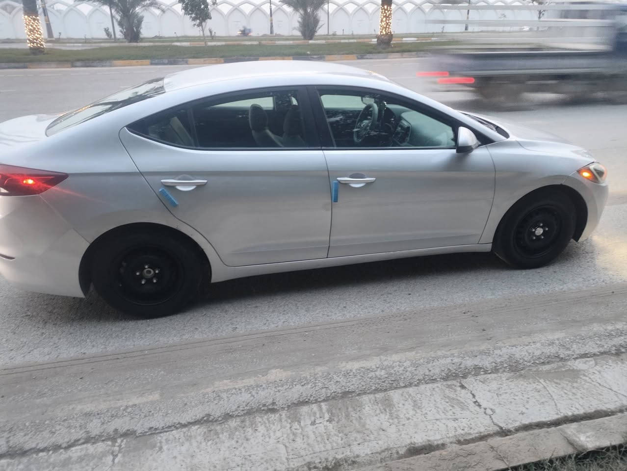 السلام عليكم النترا 2018 وارد امريكي مكفوله فقط دعاميه مكينه كير تدفه تبريد جاهزه مكاني كربلاء السعر128/ ***********
