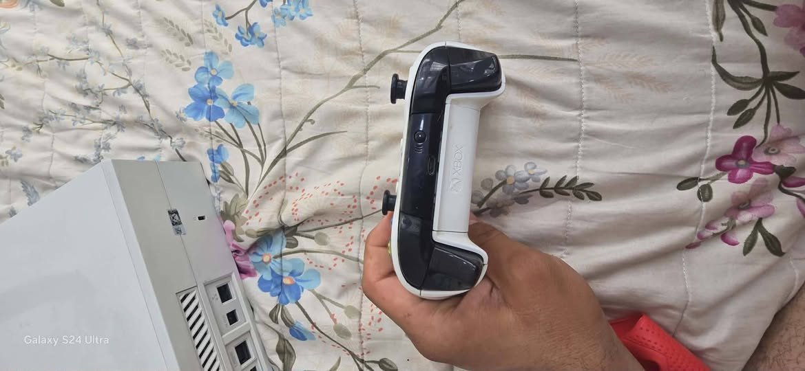 السلام عليكم
للبيع
اكس بوكس وان نسخة خاصه مع الكارتون 
جهاز شغال و كلش نضيف نفس ما واضح بلصوره
بس بي مشكلة بكارت الوايفاي ما يربط لا سلكي يعني بس واير يربط ملحقاته كامله و جويستكه الاصليه جهاز كلش نضيف نفس ما مبين بلصورة

سعر قيم و اخذ جهاز شغال ما بي شي 
عندي توصيل لكل المحافظات


**إذا كنت صاحب هذا الإعلان وتريد حذفه لأي سبب، رجاءا أرسل رسالة إلى الدعم الفني**