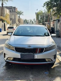 للبيع كيا فورتي LX موديل 2017 ماشيه 71 ألف فقط السيارة باسمي وما بيها ...