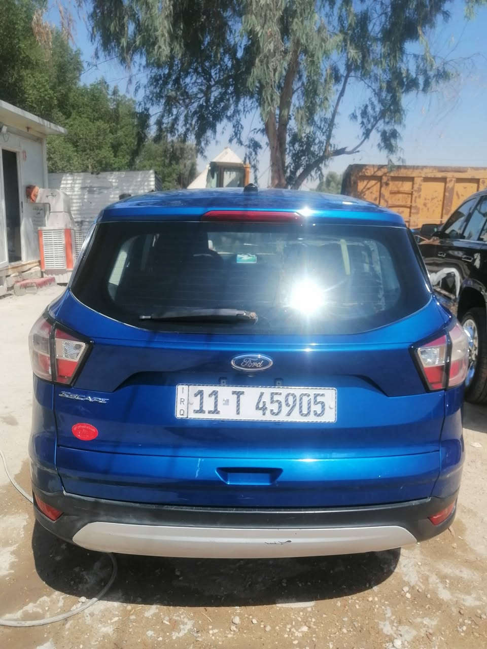 فورد اسكيب ٢٠١٧ محرك ٢٤٠٠ دوش صبغ بابين الجهه اليمين بدون داخل للبيع او مراوس جاهزه السياره *********** مكان كربلاء
