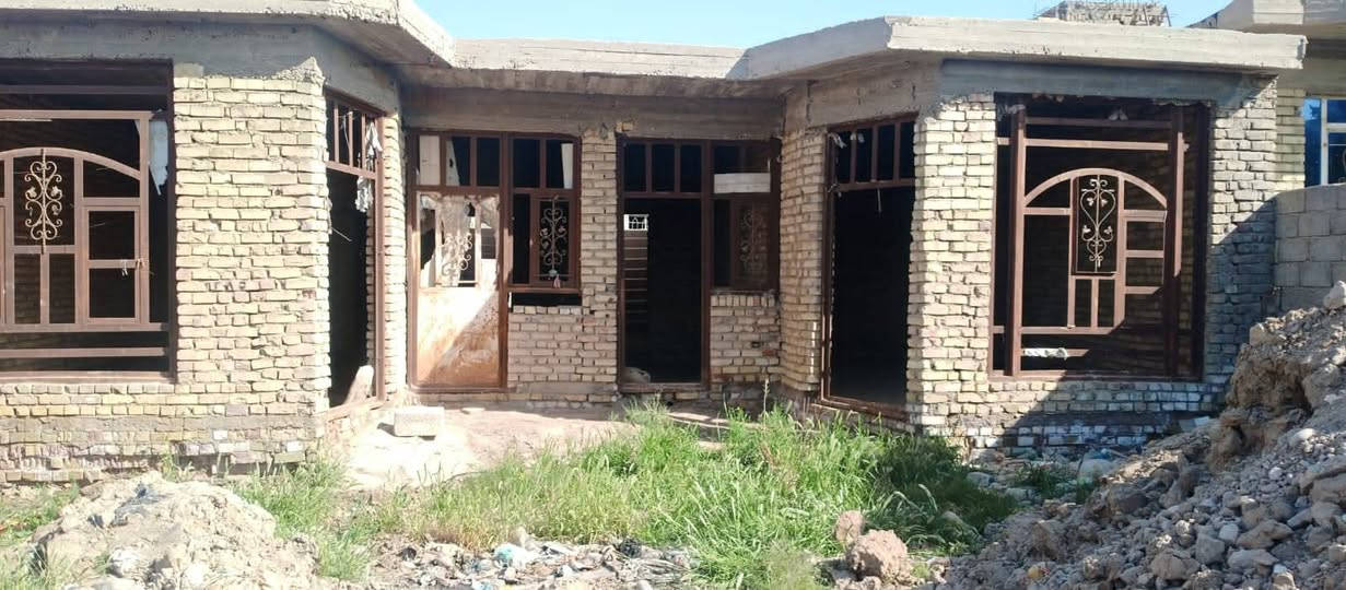 سلام عليكم
مشتملات ٢ هياكل للبيع
المساحه ٣٠٠ متر للهيكل البناء طابوق جمهوري السقف مسلح العنوان الخالصه منطقه حي الرسول

***********
