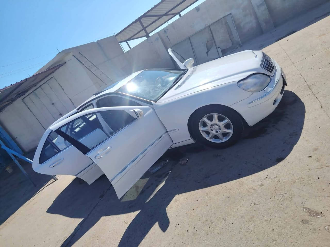 سلام عليكم مكلف بلنشر
مارسدس غواصة
موديل 2005
معلايه 2013
محرك بلادي كير اتوماتيك شرط تبريد ثلج قطعتين سلايت فتحة طكتين برده خلفية
بدون صبغ ع بلاد
السعر 65وبية مجال مكان صلاح الدين بيجي
 الاتصال على الرقم ***********
