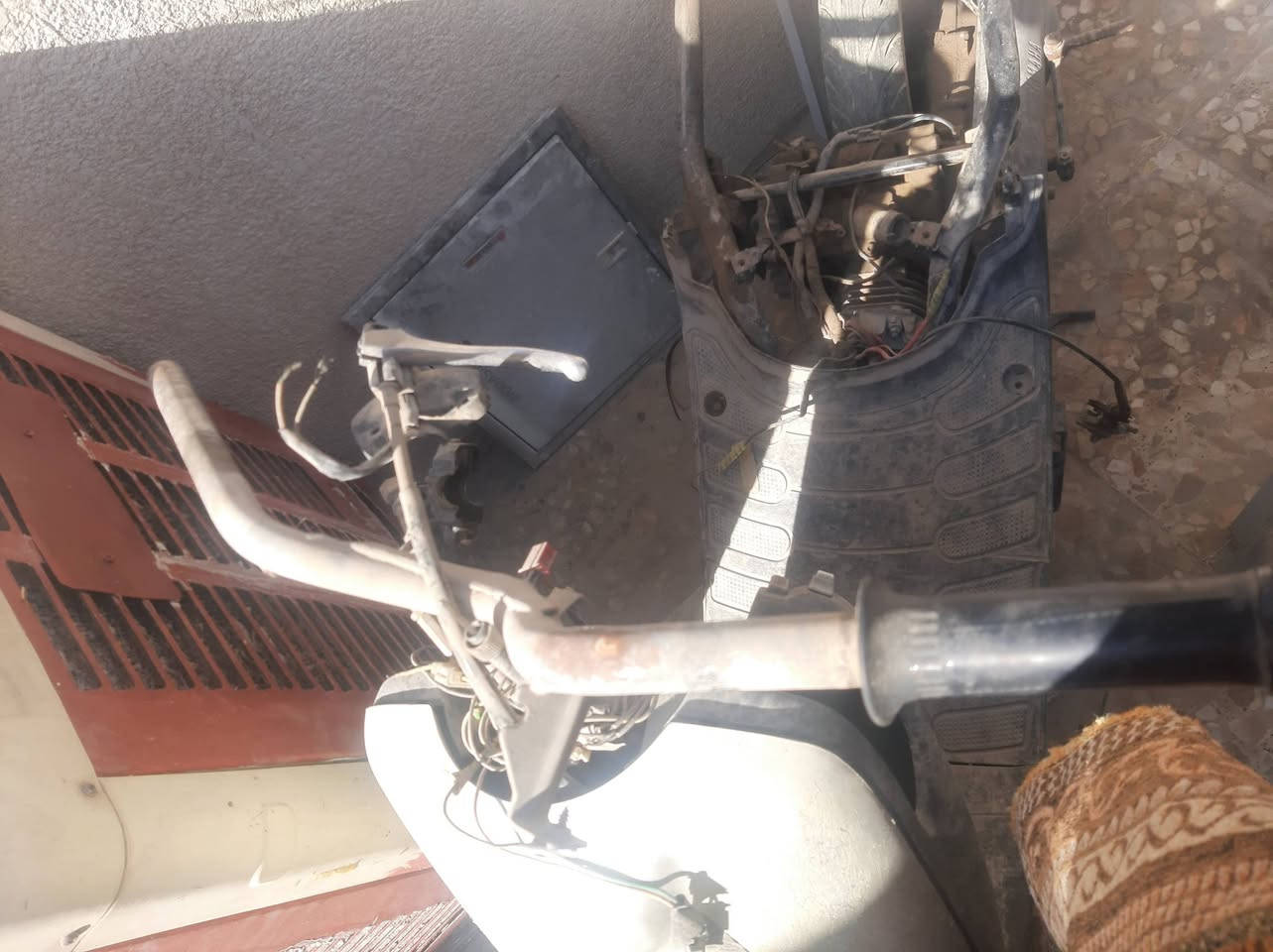 دراجه بطه للبيع ابيع كوم حديد
40 الف قفل 

شراي اتصل *********** او خاص
