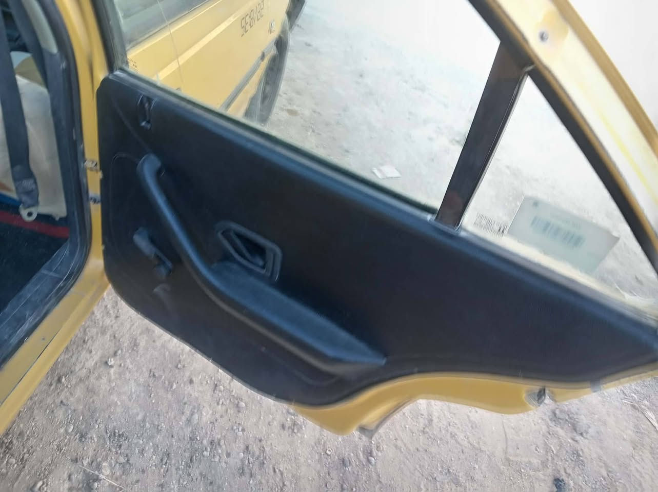 سلام عليكم بيجو روائى بدون راعي مكانه حله سياره حلوه بس عايزه ترتيب شغاله رقم بغداد سنويه عضم عاج تكفله سرقه وعشائر سعر 10وبيه مجال ***********
