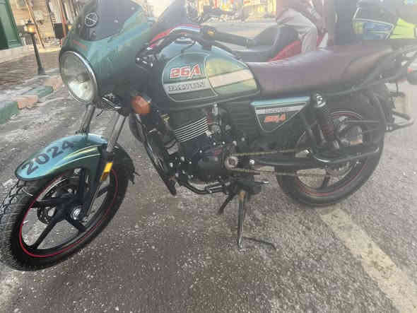 السلام عليكم 
دايون 2024للبيع محرك مكفول كهربائيات مكفوله 
دراجه نضيفه مع سبعه أوراق 
السعر 1200
***********
