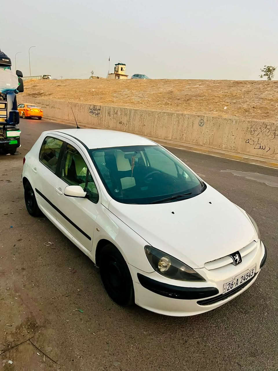 بيجو ٣٠٧ للبيع موديل ٢٠٠٥ صلاح الدين بسمي سنويه وهزه جدد كير وحرك جدد شادهن تبريد ثلج كهربائيات كامله صدر نضيف سياره جاهز مابيه نقص مكاني كركوك قادسيه ***********
