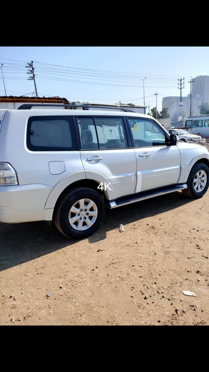 باجيرو فول موديل 2014  سعر 145 ورقه بيه جاملغ وشبر بنيد مكانها الدوانية
***********
