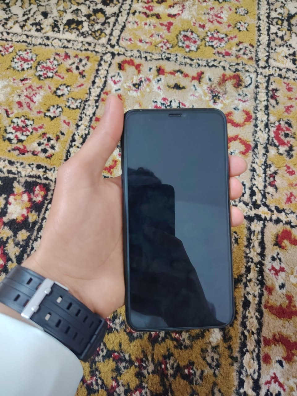 سلام عليكم ايفوان 11 برو ماكس جهاز نضيف بشكل مسحه 64 تك سم بطاريه 78 قطره بل شحن سعر 350بي مجال جهاز شرط مامفتوح بيع فقط رقم *********** وتساب خبرني 🫡

