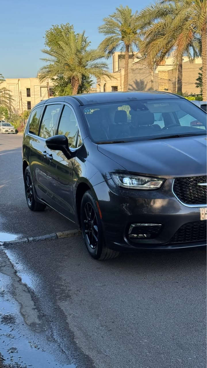 كرايسلر باسفيكا 2023 CHRYSLER PACIFICA
ماشية 46 الف ميل
#مواصفات فول عدا الفتحة 
بصمة تشغيل وابواب بصمة 
 هاند بريك بصمة كهربائي
محرك 6 سلندر 3600 بانزين
 رادر امامي وجانبي 
بيبان كهرباء ( تحكم ريمونت ) وبصمة أبواب 
صندوق كهرباء
كشنات جلد VIP منفصل 7 راكب
مانع انزلاق 
 كشن خزن ميموري 
لايت لد الشكل الجديد 
تنبيه الخروج عن المسار 
تبريد مركزي ثلاثة قطع منفصل
تدفئه كراسي وستيرن تدفئة
فول تحكم استيرن
اشاير بالمري وهيترات بالمري
تشغيل عن بعد
كير ماوس

السيارة جاهزة
حادثها والصبغ 
صبغ جاملغات خلفيه 2 
تبديل باب جانبي وجنطه نفس اللون
الحادث مرفقه مع الصور بدون شاصي بدون لغد
السعر// 193$ وبيها مجال
مكاني بغداد *********** بغداد, العراق
