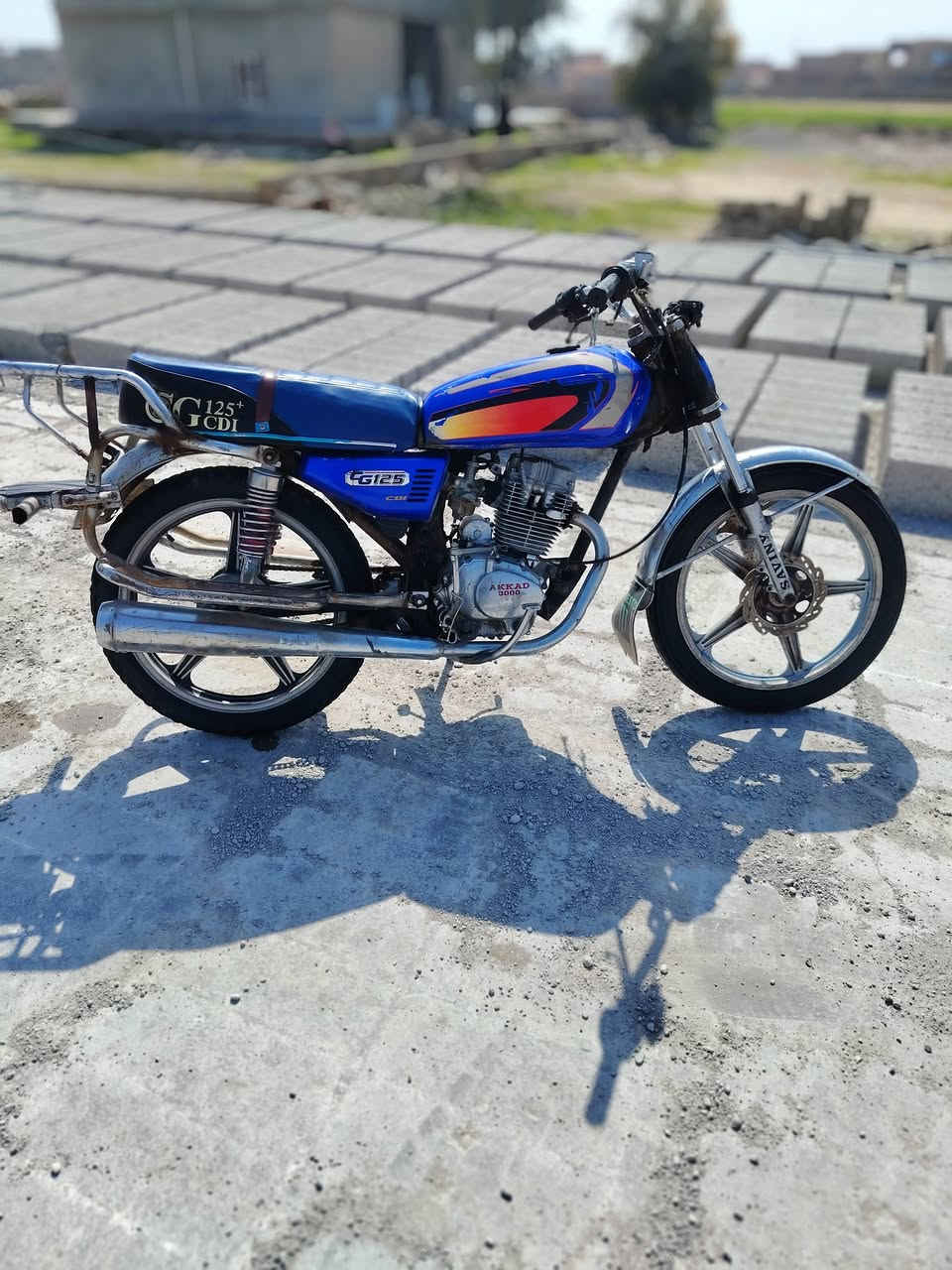 موطور للبيع محرك 150 شغال هندل واحد ما بي كلشي ***********
