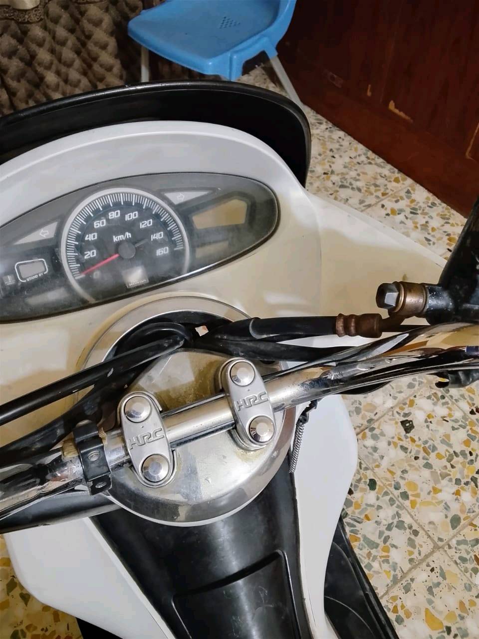 PCX الجيل الاول GF الياباني
مكينة خير من الله 125 حساس
كلشي شغال كهرباىيات شغال
كفرات نظيفة اوراق موجودة وبيها مجال حك الجية متواجد و اتساب
***********