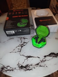 اخواني الاعزاء سماعات بلوتوث سماعات منتج تركي السماعات مستعمله بس نظيف...