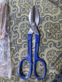 مكص حديد اصلي مؤسس السعر ١٠ تالاف تـ٠٧٧٠٠٠٩٠٤٩٧